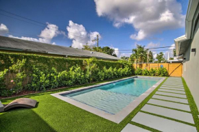 Evolve Mod Fort Lauderdale Home with Shared Pool!